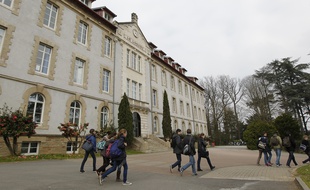 NANTES, le 27/03/2013 Le lycee prive LOQUIDY est dans le top 10 des lycées Nantais