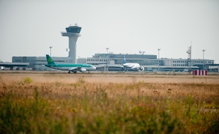 Merignac, 10 septembre 2012. - L'aeroport de Bordeaux Merignac. - Photo : Sebastien Ortola