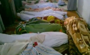 Des centaines de soldats ont pris d'assaut samedi une localité du sud de la Syrie, tandis que les observateurs de l'ONU se rendaient à Treimsa (centre) pour enquêter sur les circonstances de la mort de plus de 150 personnes jeudi.