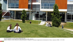 Le campus de l'UVSQ ( Universite de Versailles Saint-Quentin à Guyancourt.
