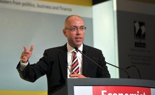 Le membre du directoire de la Banque centrale européenne (BCE) Jörg Asmussen a estimé qu'il n'y avait pour l'heure aucun signe d'une remontée de l'inflation, dans un entretien paru lundi.
