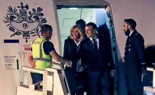 Le premier contact d'Emmanuel Macron à son arrivée en Argentine: un