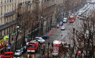 Un homme a été placé en garde à vue jeudi soir dans les locaux de la brigade criminelle de Paris à la suite de l'explosion qui a fait un mort dans un cabinet d'avocat du boulevard Malesherbes