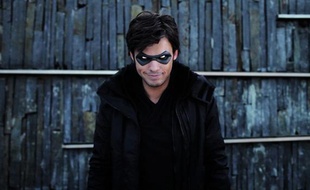 Orelsan, dans le clip Raelsan