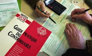 La ministre de l'Economie Christine Lagarde remettra dans les prochains jours aux commissions des Finances de l'Assemblée nationale et du Sénat un rapport sur les "niches fiscales", a-t-elle annoncé dimanche, en estimant qu'il fallait "mettre fin à certains abus".