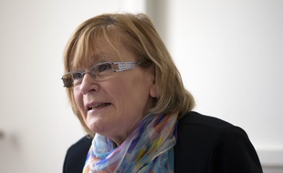 Marie-Georges Buffet, ministre des Sports de 1997 à 2002, a été directement visées par Didier Gailhaguet dans l'affaire des violences sexuelles dans le patinage.