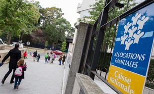 le siege de la Caisse Nationale des Allocations Familiales à Paris.