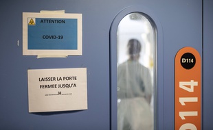 Près de 8.000 nouveaux cas de Covid-19 ont été enregistrés en France le mardi 15 septembre 2020.