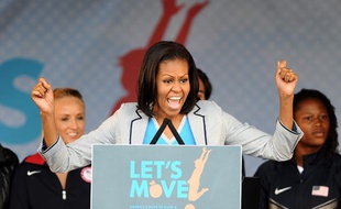 Michelle Obama milite contre l'obésité durant les Let's Move-London en 2012.