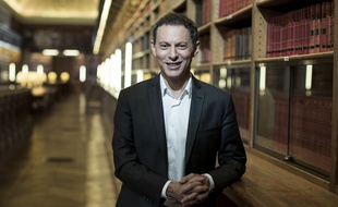 Marc-Olivier Fogiel en marge du tournage de l'émission «Livres & Vous» de Public Sénat dont il était l'invité en décembre 2018.