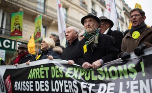 Albert Jacquard lors d'une manifestation du DAL en mars 2013.