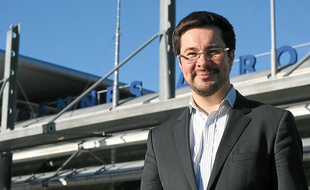 Thierry Ligonnière souhaite attirer de nouvelles compagnies au sein de l’aéroport rennais. Nommé en juin 2010 directeur de la Société d’exploitation des aéroports de Rennes et Dinard (SEARD), détenue par Vinci et la CCI Bretagne, Thierry Ligonnière croit en l’avenir de la plate-forme rennaise, et ce malgré le projet d’aéroport à Notre-Dame-des-Landes.
