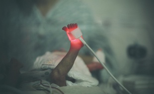 Dans un service de néonatalogie d'un hôpital parisien. (Illustration)
