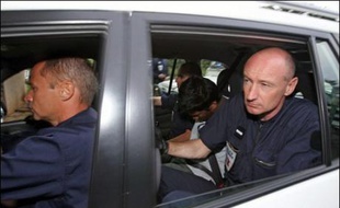 Quatorze membres de la secte réunionnaise qui a enlevé le jeune Alexandre ont été mis en examen et 12 d'entre eux écroués, dont leur chef Juliano Verbard, a-t-on appris mercredi au palais de justice de Saint-Denis-de La Réunion.
