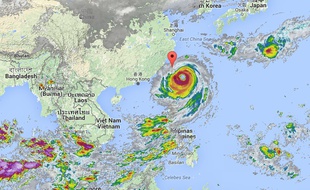 Vue satellite du super-typhon Dujuan au-dessus de Taïwan le 28 septembre 2015 à 9h.