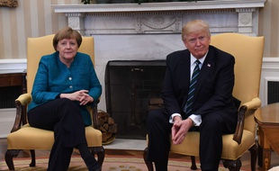 La rencontre entre Angela Merkel et Donald Trump à la Maison Blanche n'a pas vraiment été chaleureuse.