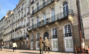 L'allée Duguay-Trouin à Nantes et ses hôtels particuliers. Au premier plan, celui bâti pour l'armateur Guillaume Grou