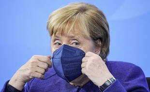 Après une réunion de crise, Angela Merkel a annoncé une série de restrictions pour les personnes non vaccinées en Allemagne.