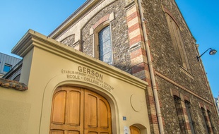 Le lycée catholique Gerson est situé dans le 16e arrondissement de Paris.