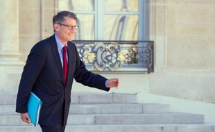 Le ministre de l'Education nationale Vincent Peillon a affirmé jeudi sur France Culture que la liberté d'expression était un principe "intangible", après la publication mercredi par l'hebdomadaire satirique Charlie Hebdo de caricatures du prophète Mahomet.