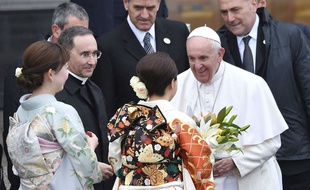Le pape, en visite au Japon fin novembre 2019, a rencontré des survivants des attaques nucléaires de Nagasaki et Hiroshima.