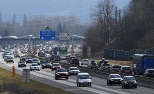 Trafic soutenu sur l'A43 à la porte des Alpes (image d'illustration).