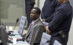 Dominic Owgen, ancien chef de guerre ougandais, lors de son procès devant la cour pénale internationale à La Haye, le 21 janvier 2016