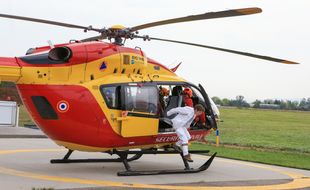 Base de Dragon 67 à Entzheim, hélicoptère de la Sécurité civile et para-médicalisé par les Hôpitaux universitaires de Strasbourg SAMU 67. Strasbourg le 30 08 2017.