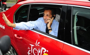 Nicolas Sarkozy sur le Tour de France, le 22 juillet 2010.