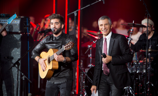 Kendji Girac et Nagui, au Zénith de Paris, lors de la 500e de «Taratata».