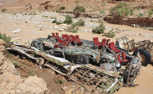 Un accident de bus survenu le 8 septembre lors de la crue d'un oued (rivière) dans le sud-est du Maroc a fait 24 morts.