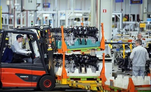 Une usine de fabrication Peugeot Citroën le 27 mars 2015 à Tremery