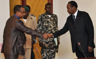 Le président burkinabè Blaise Compaoré, médiateur ouest-africain dans la crise malienne, et une délégation de l'ex-junte de Bamako ne sont pas parvenus vendredi à un accord sur la durée de la période de transition, après deux entretiens en trois jours.