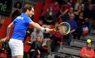 Richard Gasquet face à Robin Haase lors du 1er tour de Coupe Davis France-Pays-Bas, le 2 février 2018.