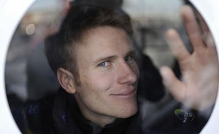 A seulement 29 ans et pour son premier Vendée Globe, François Gabart (Macif), ingénieur de formation à l'ascension fulgurante, fait partie des favoris de la 7e édition qui s'élancera samedi des Sables d'Olonne (Vendée).