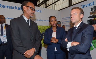 Emmanuel Macron et Paul Kagamé, le président du Rwanda, au salon Viva Technology, le 24 mai 2018 à Paris.