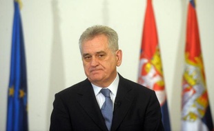 Les déclarations de M. Nikolic interviennent une semaine à peine après la conclusion d'un accord "historique" de normalisation des relations de la Serbie avec le Kosovo qui a ouvert de la voie de la poursuite du rapprochement de Belgrade à l'Union européenne.