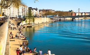 Grand soleil à Lyon le 12 avril 2015.