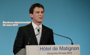Le Premier ministre français Manuel Valls à l'hôtel Matignon à Paris, le 29 mars 2015