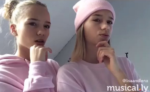 Lisa et Lena, deux soeurs jumelles allemandes, 14 ans chacune, e 6 millions de fans sur Musical.ly.