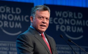 Le monde arabe, dont le roi de Jordanie Abdallah II, a réclamé vendredi à Davos, où est réuni l'élite mondiale des affaires, une action décisive pour en finir avec la guerre qui ravage la Syrie depuis près de deux ans.
