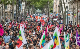 Près de 6.000 personnes ont défilé à Lyon à l'occasion du 1er mai.