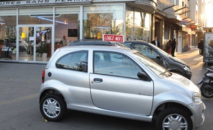 Une voiture sans permis. (Illustration)