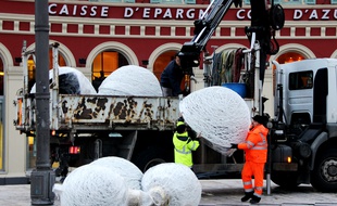 Le village de Noël niçois, lors de son installation, en 2014