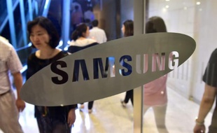 Logo de Samsung, au siège de la compagnie, à Séoul le 30 juillet 2015