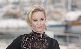 L'actrice Sofia Helin fait partie des 456 signataires d'une tribune dénonçant le harcèlement.