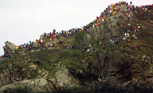 La pointe du Grouin, lors du départ de la Route du Rhum 2002.