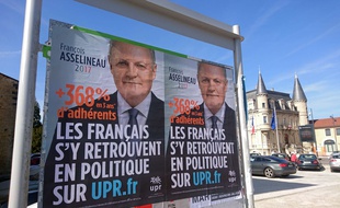 Affiches de l'UPR de François Asselineau en Isère