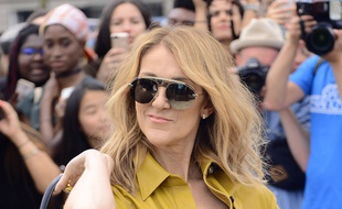 La chanteuse Céline Dion à la Fashion Week Haute Couture de Paris