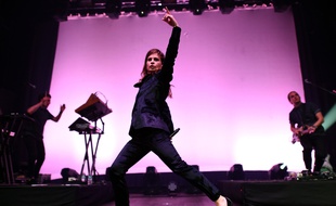 Christine and the Queens, le 11 novembre 2015, sur la scène du Webster Hall, à New York.